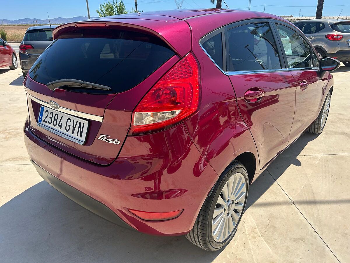 FORD FIESTA TITANIUM AUTO 1.4 SPANISH LHD IN SPAIN 71000 MILES SUPERB 2010